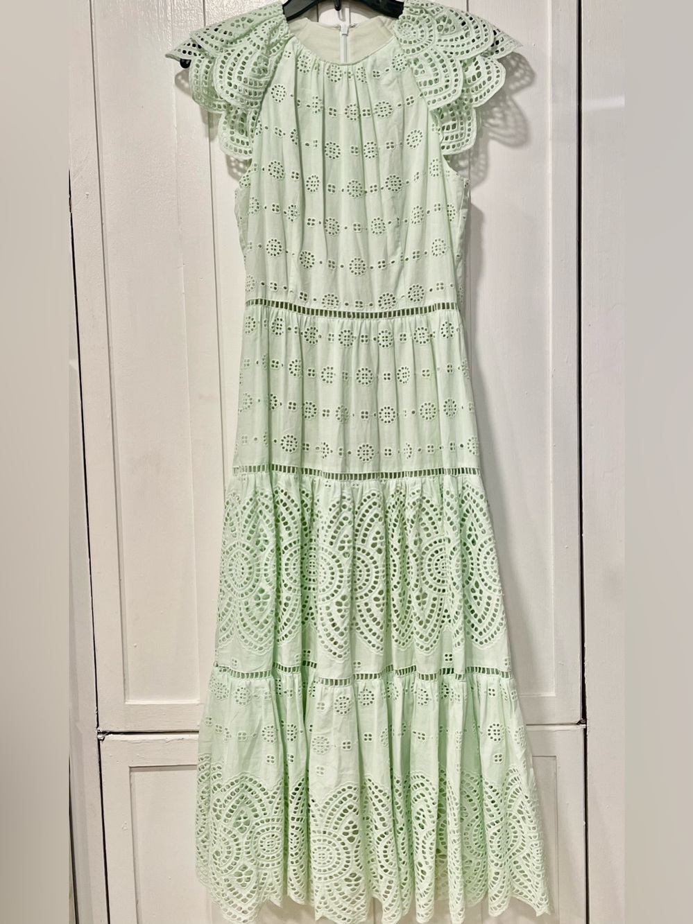 ANTONIO MELANI Light Green Eyelet Ruffle Maxi Dress 100% Cotton Fully Lined Sz 2